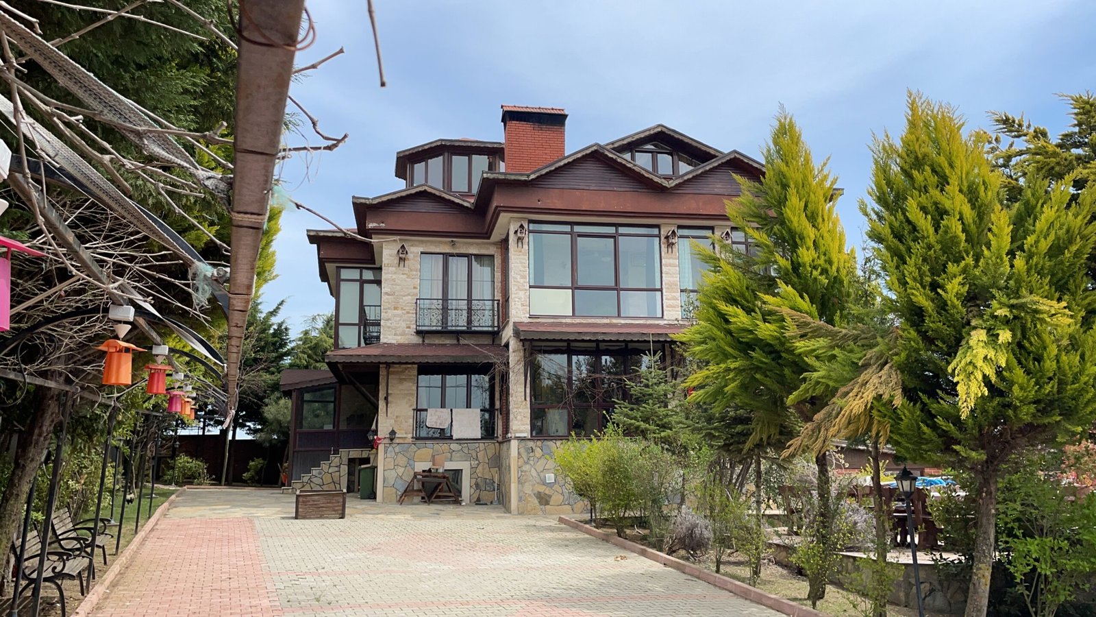 Günlük Kiralık Villa Otopark